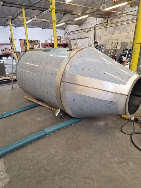 Large cylindrical fabricated assembly